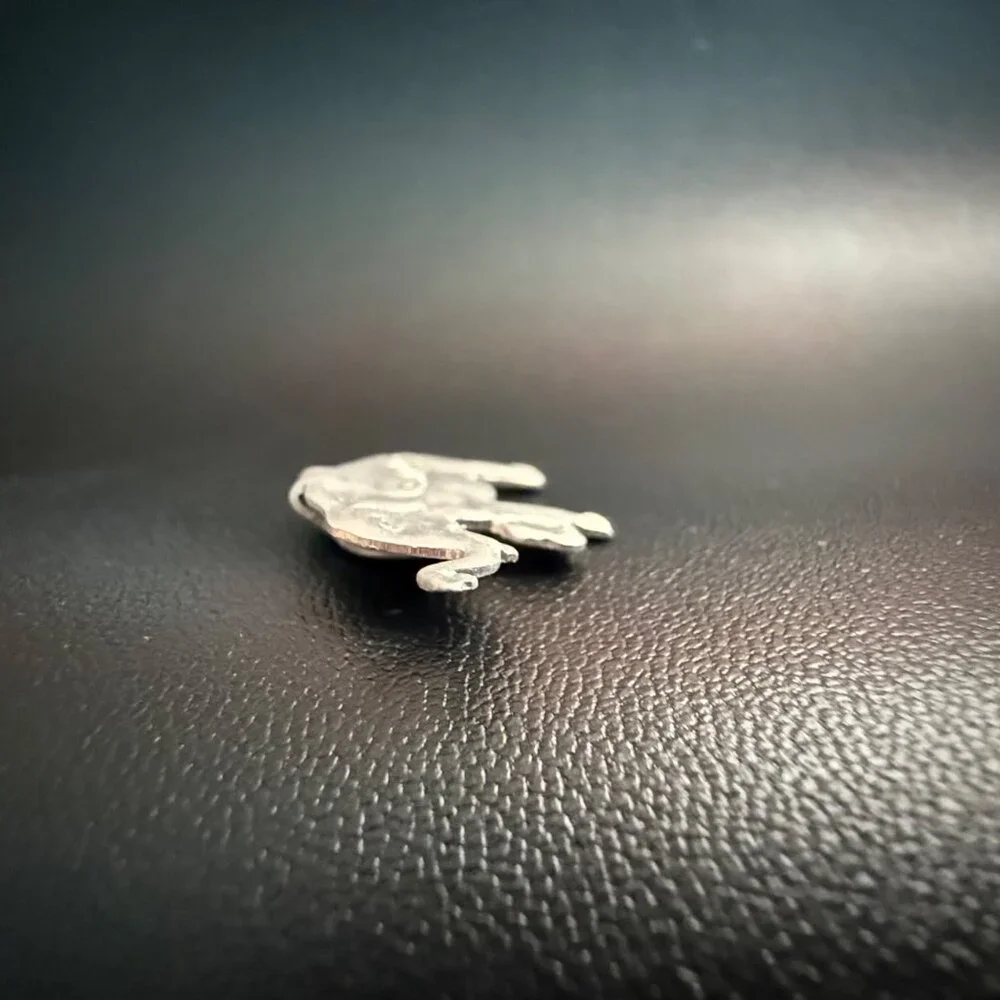 Vintage 1930's GOP Elephant Presidential Foldback Aluminum Pin Collectible